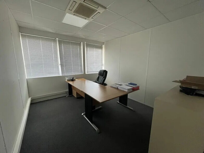 Bureau dans Bayonne à louer - Photo de l’immeuble – Image 2 sur 3