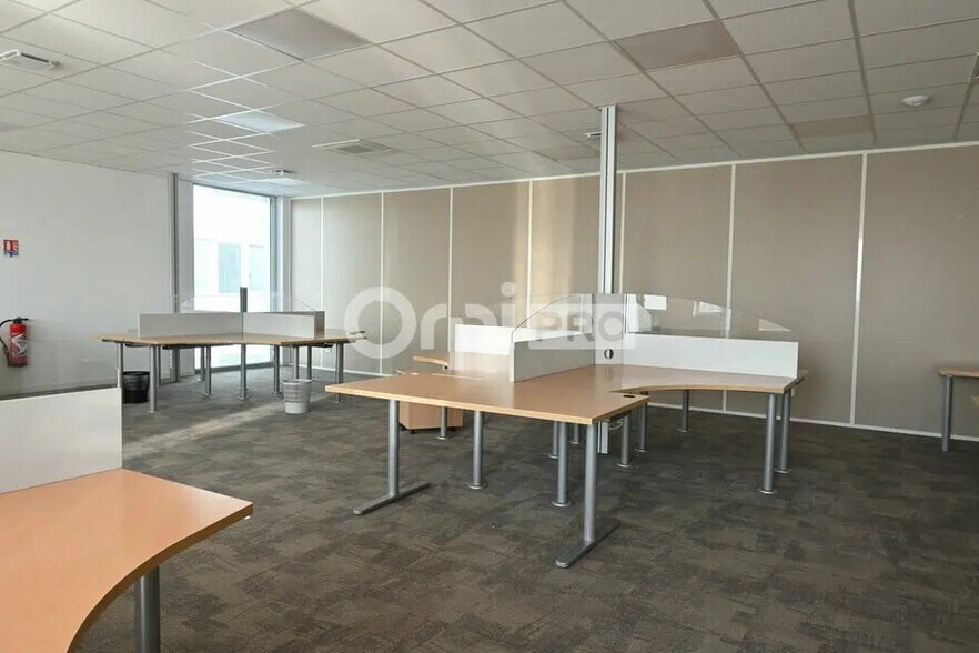 Bureau dans Rillieux-la-Pape à louer - Photo de l’immeuble – Image 3 sur 14