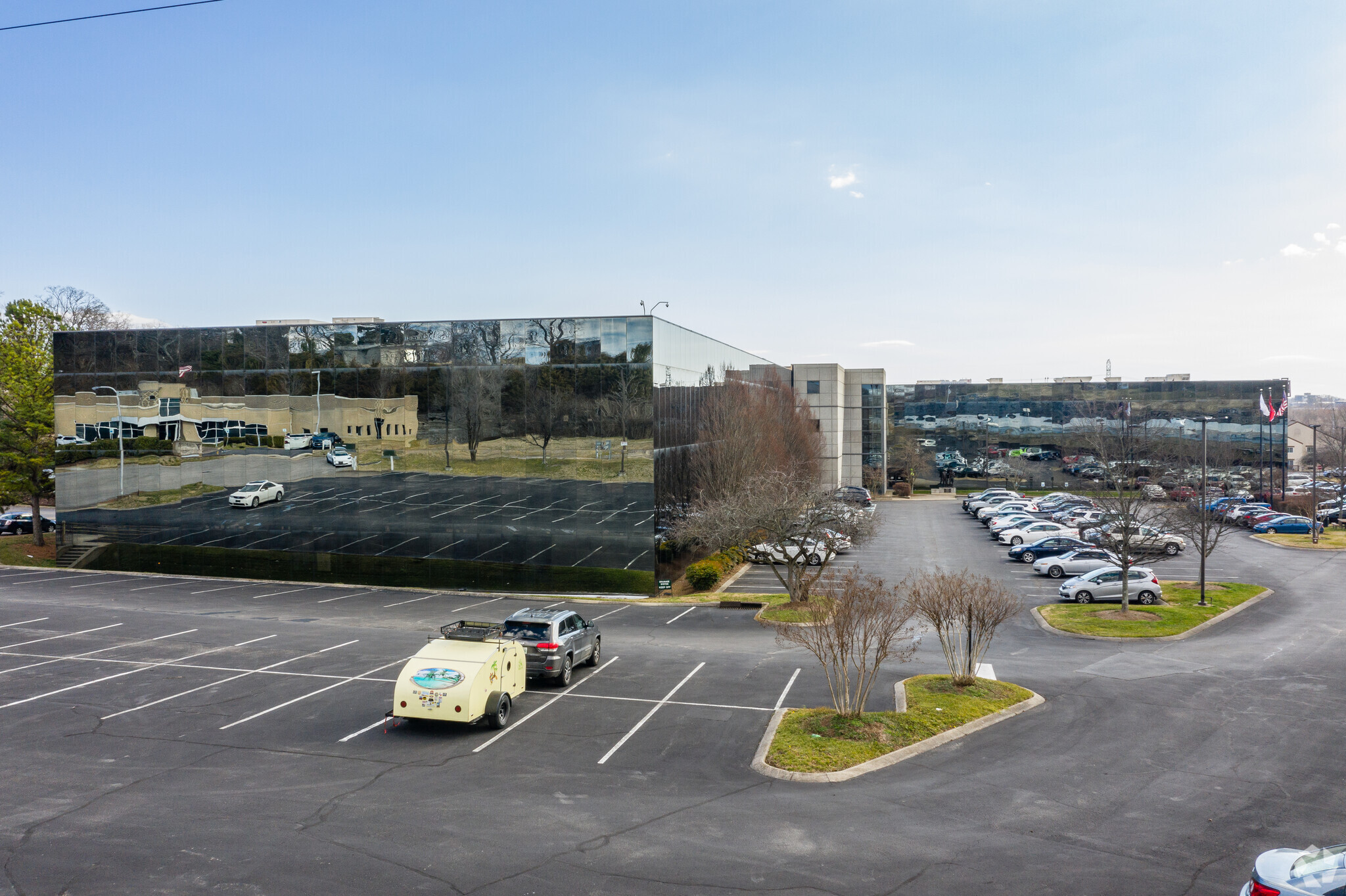 2451 Atrium Way, Nashville, TN à louer Photo de l’immeuble– Image 1 sur 11