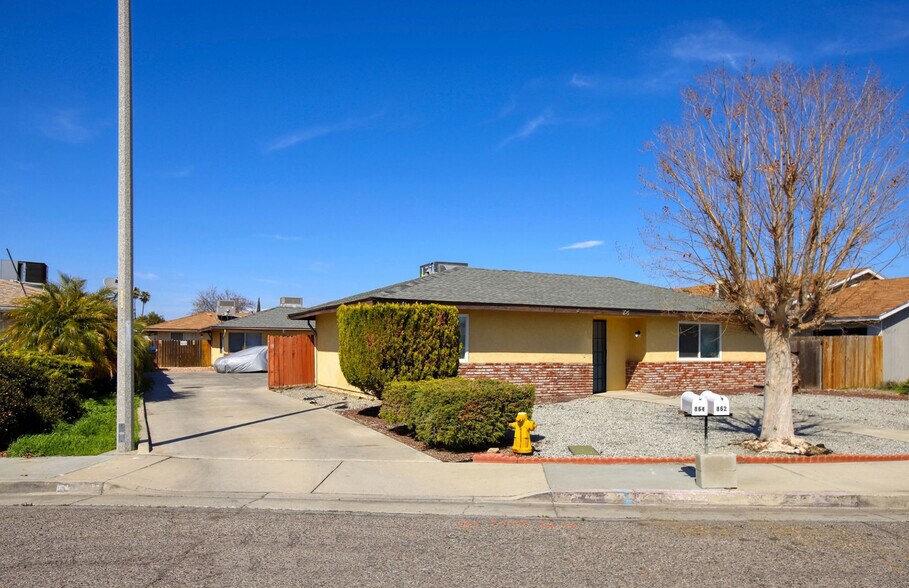 862 Oleander St, Hemet, CA à vendre - Photo de l’immeuble – Image 2 sur 5