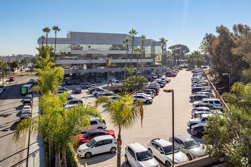 15901 Hawthorne Blvd, Lawndale, CA à louer - Photo de l’immeuble – Image 3 sur 8