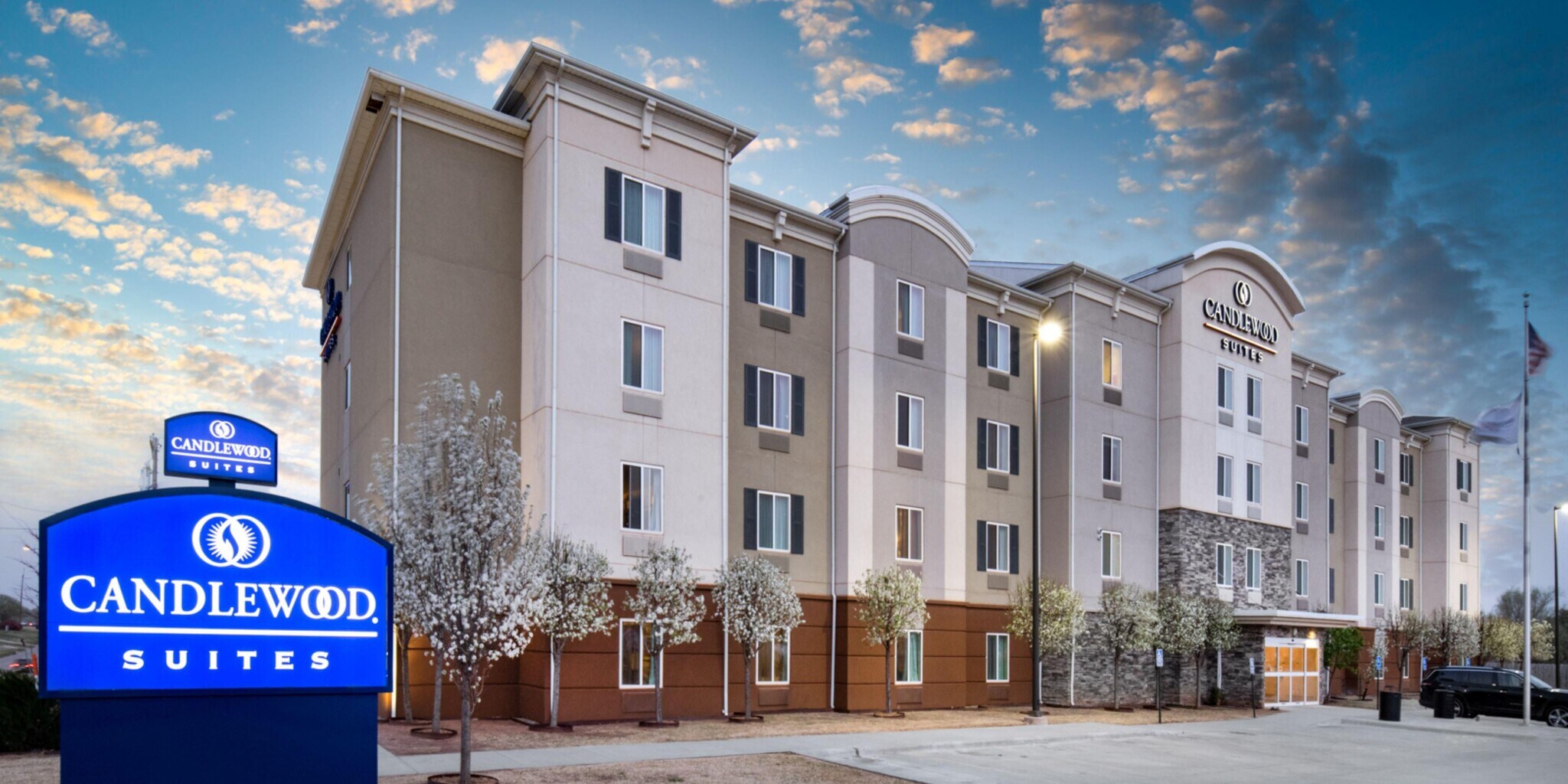 1225 Ea Owen K Garriott Rd, Enid, OK à vendre Photo principale– Image 1 sur 13