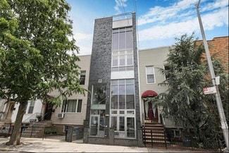Plus de détails pour 146 Diamond St, Brooklyn, NY - Logement à vendre