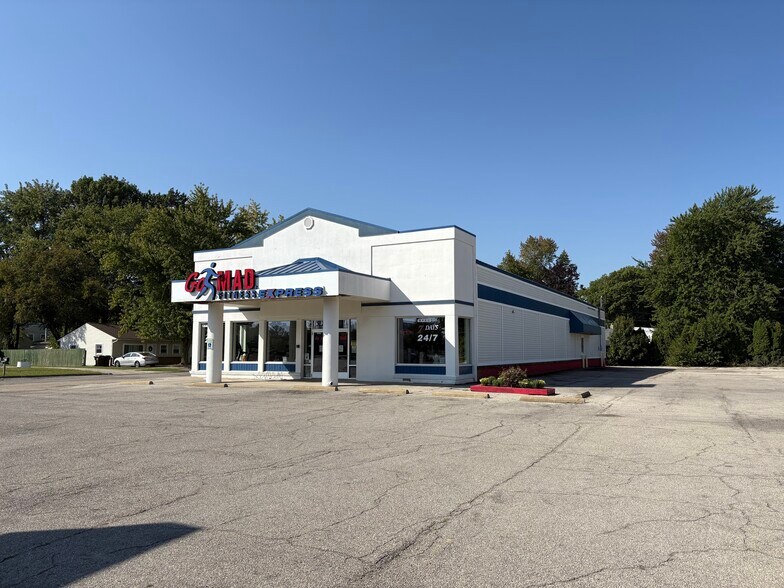 1015 Dexter Rd, Milan, MI à vendre - Photo de l’immeuble – Image 2 sur 5