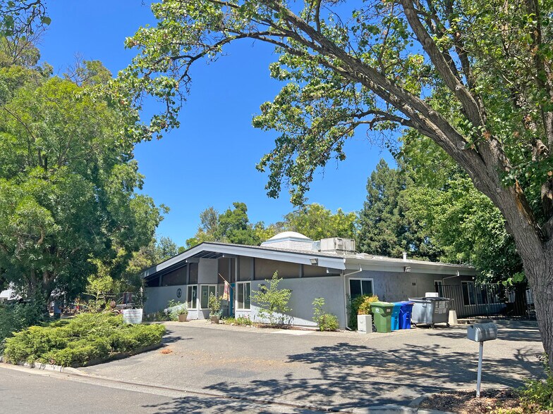 1811 Renoir Ave, Davis, CA à vendre - Photo de l’immeuble – Image 2 sur 15
