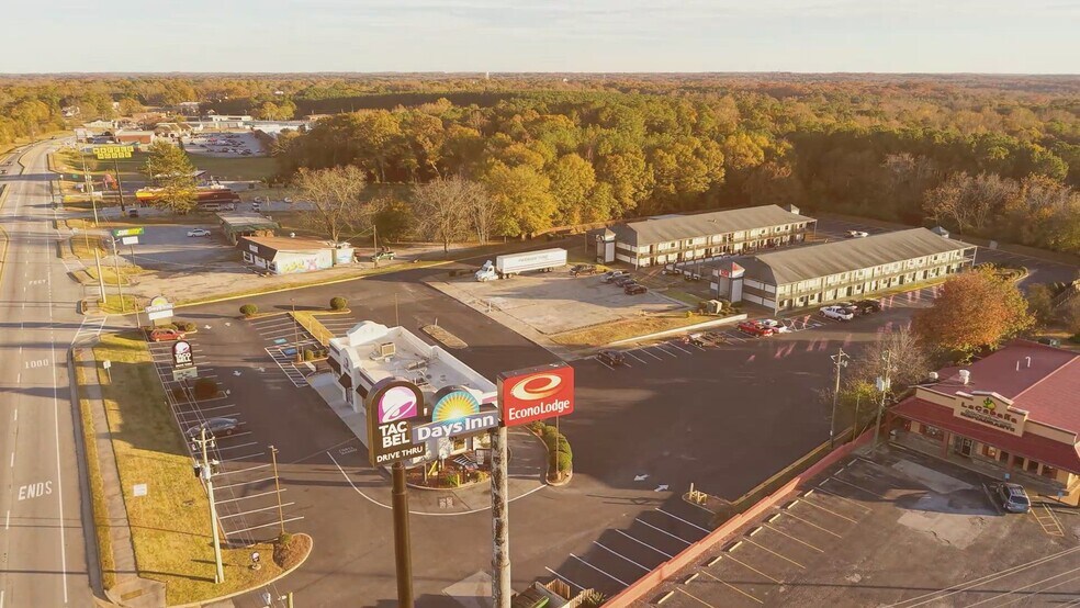 13705 Highway 17, Lavonia, GA à vendre - Vidéo sur l’annonce professionnelle – Image 2 sur 18