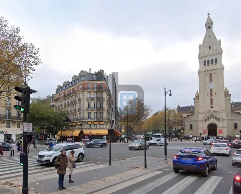 Local commercial dans Paris à louer Photo de l’immeuble– Image 1 sur 3