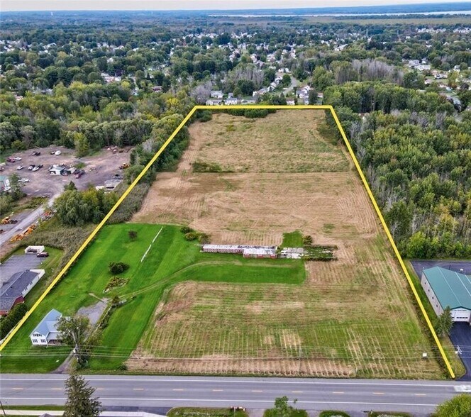 6095 NY-31, Cicero, NY à vendre - Photo de l’immeuble – Image 2 sur 6