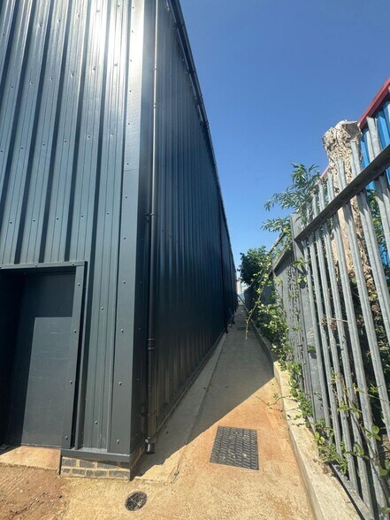 Kings Rd, Canvey Island à louer - Photo de l’immeuble – Image 2 sur 3