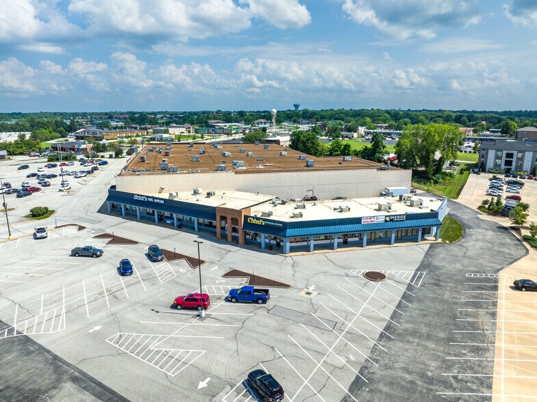 4103-4141 N Cloverleaf Dr, Saint Peters, MO à louer - Photo de l’immeuble – Image 2 sur 6