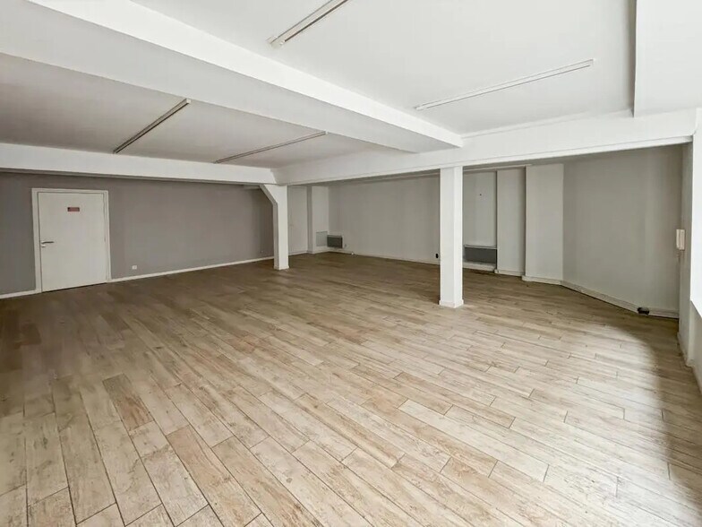 Bureau dans Paris à louer - Photo de l’immeuble – Image 3 sur 6