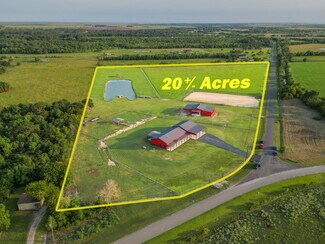Plus de détails pour 1402 Eagle Ferry Rd, Anahuac, TX - Terrain à vendre