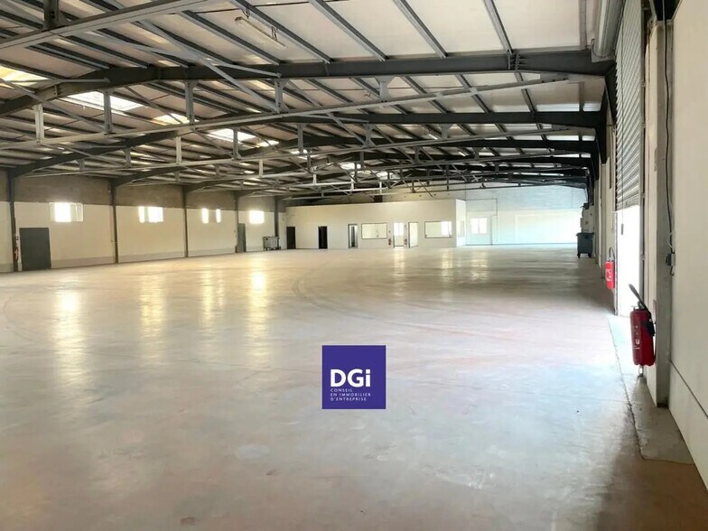 Bureau dans Saint-Gilles à louer - Photo de l’immeuble – Image 1 sur 5