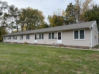Plus de détails pour 305 E 25th Street Pl S, Newton, IA - Logement à vendre