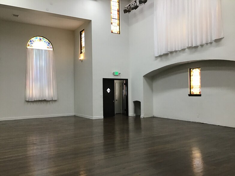 1282 N Fairfax Ave, West Hollywood, CA à louer - Photo intérieure – Image 2 sur 13