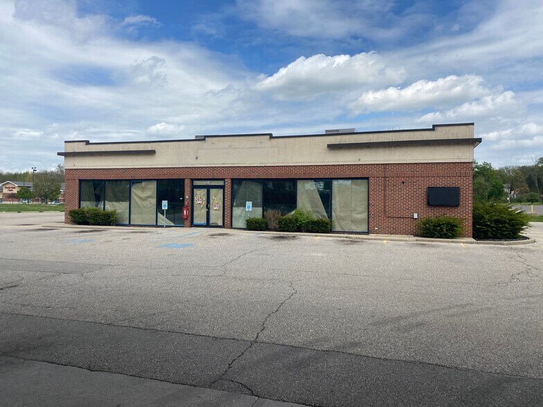 3624 S Nappanee St, Elkhart, IN à louer - Photo de l’immeuble – Image 3 sur 9
