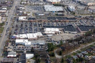 4600 Shelbyville Rd, Louisville, KY à louer Aérien– Image 1 sur 3
