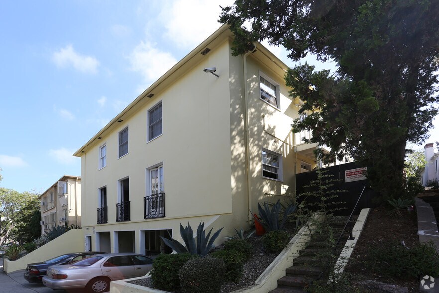 520-522 Midvale Ave, Los Angeles, CA à vendre - Photo de l’immeuble – Image 3 sur 5
