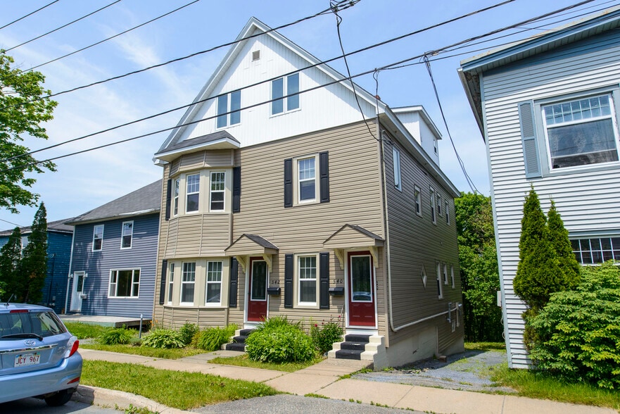 540-542 Mckiel St, Saint John, NB à vendre - Photo de l’immeuble – Image 2 sur 26