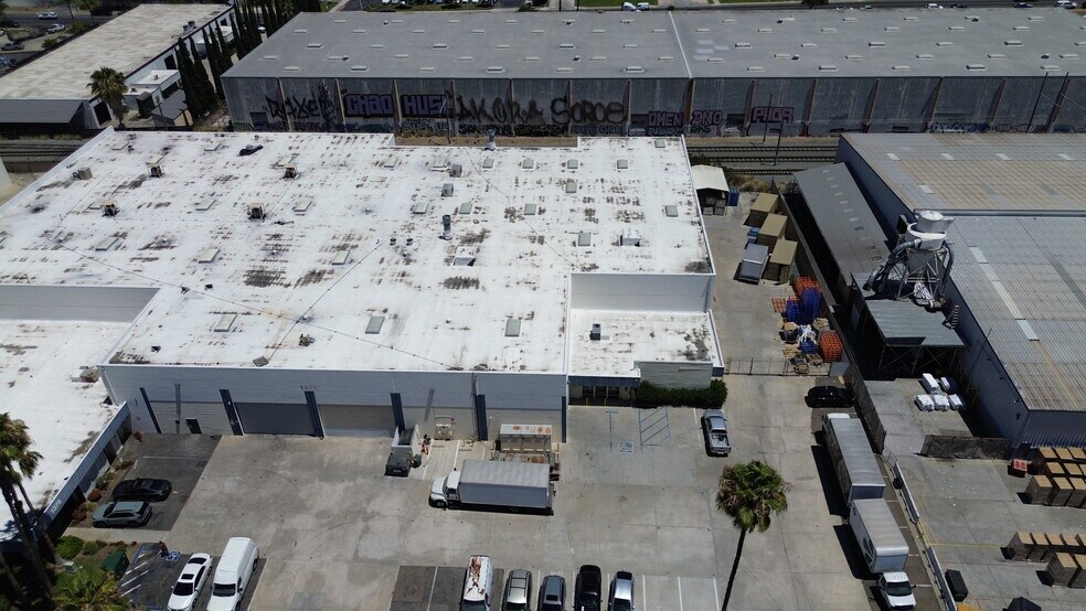 1327-1375 Fayette St, El Cajon, CA à louer - Photo de l’immeuble – Image 2 sur 6