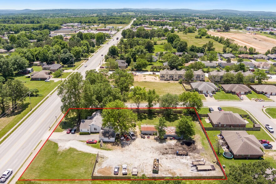 1380 Butterfield Coach Rd, Springdale, AR à vendre - Aérien – Image 1 sur 12