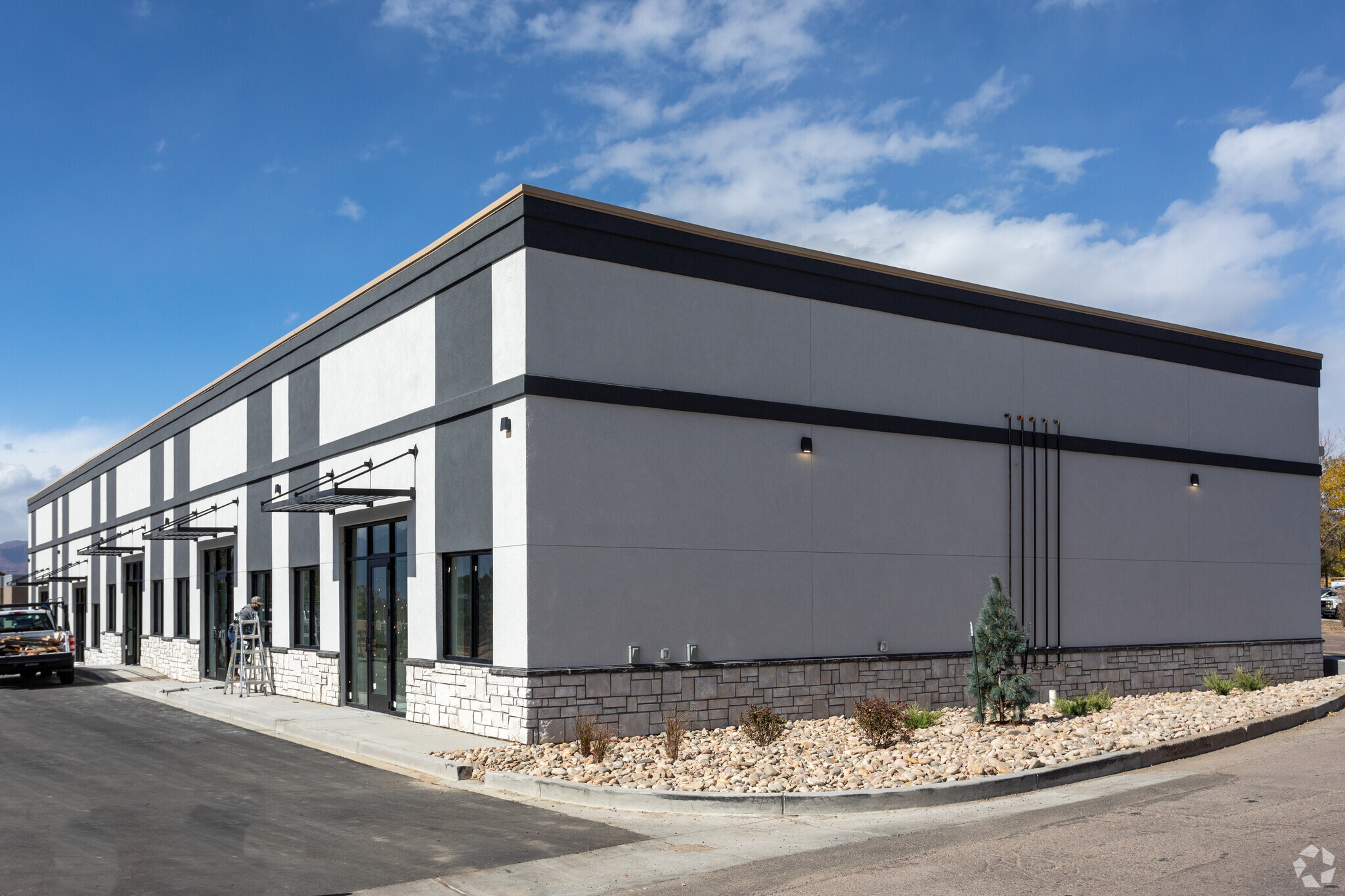 4320 Barnes Rd, Colorado Springs, CO à louer Photo principale– Image 1 sur 9