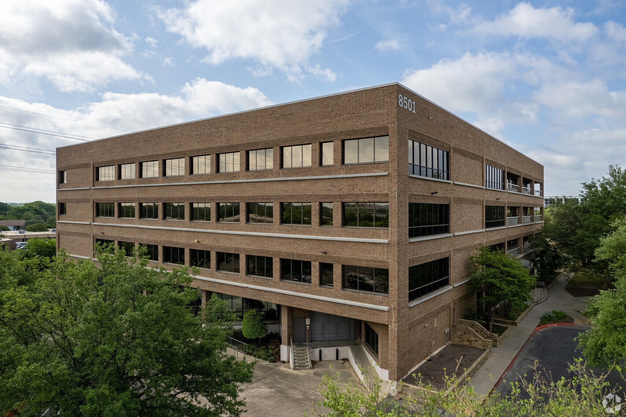 8501 N Mopac Expy, Austin, TX à louer Photo de l’immeuble– Image 1 sur 8