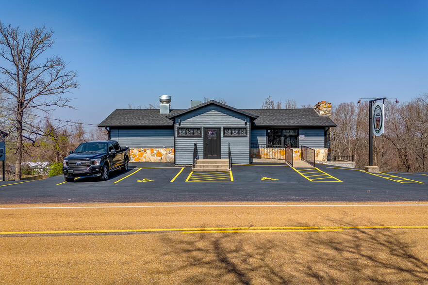2079 State Road Y, Linn Creek, MO à vendre - Photo principale – Image 1 sur 2