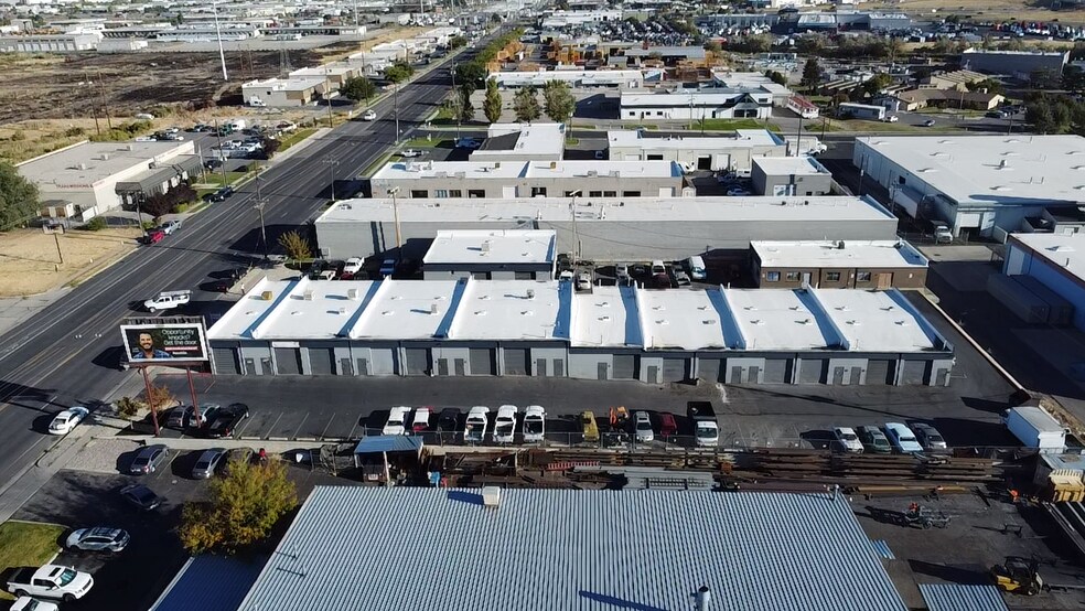 2419 S 2700 W, West Valley City, UT à louer - Photo de l’immeuble – Image 3 sur 4