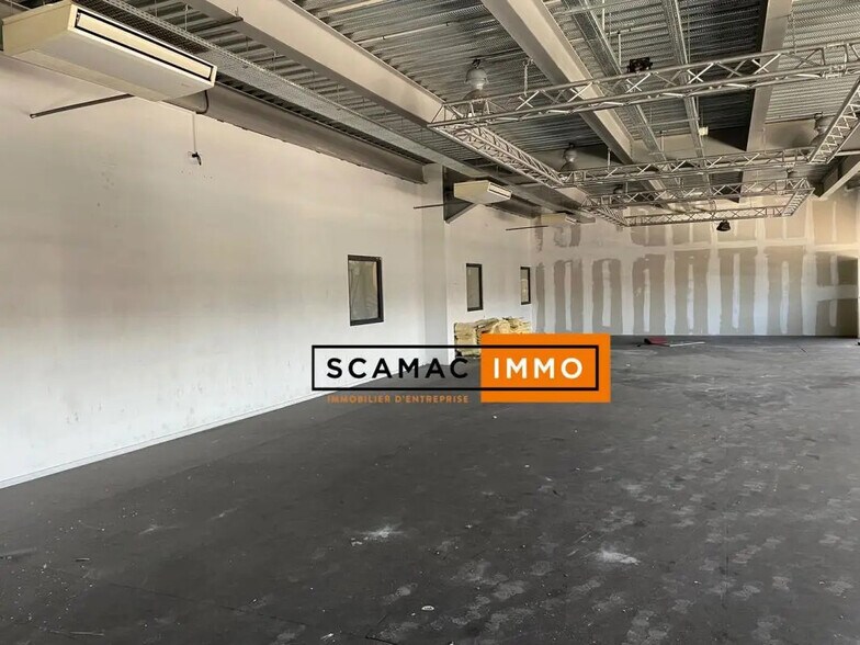 Bureau dans La Crau à louer - Photo intérieure – Image 2 sur 4