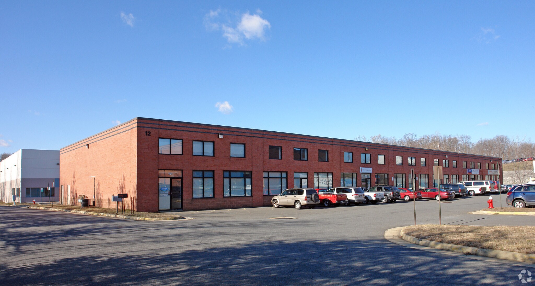 12 Cardinal Park Dr, Leesburg, VA à vendre Photo principale– Image 1 sur 7