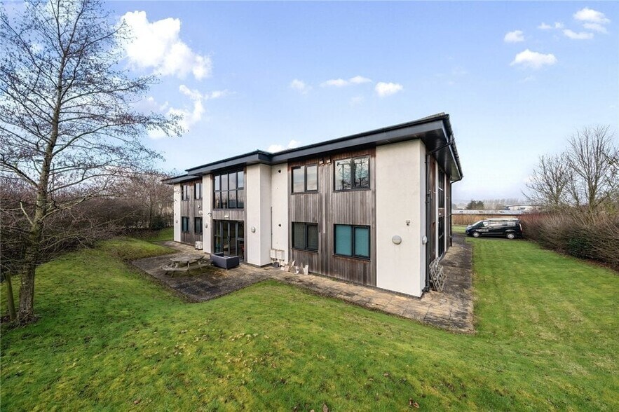 Eco Park Rd, Ludlow à vendre - Photo de l’immeuble – Image 3 sur 13