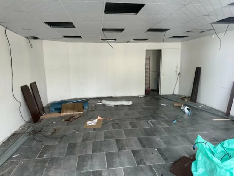 Local commercial dans Montgeron à louer - Photo de l’immeuble – Image 3 sur 5