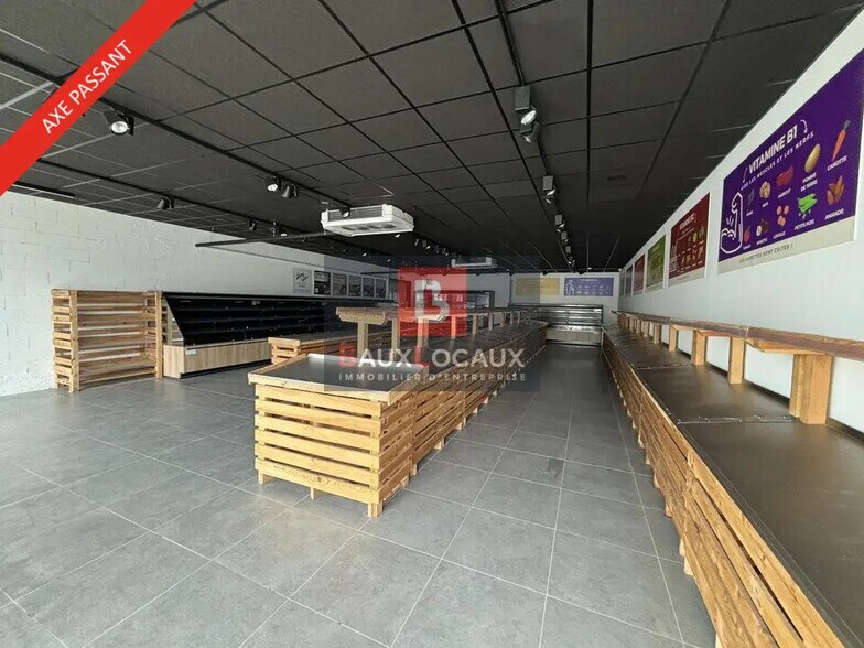 Local commercial dans Châteaurenard à louer - Photo intérieure – Image 2 sur 5