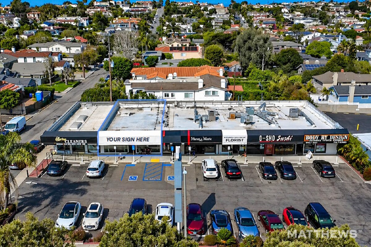 901-913 N Sepulveda Blvd, Manhattan Beach, CA à louer Photo principale– Image 1 sur 4