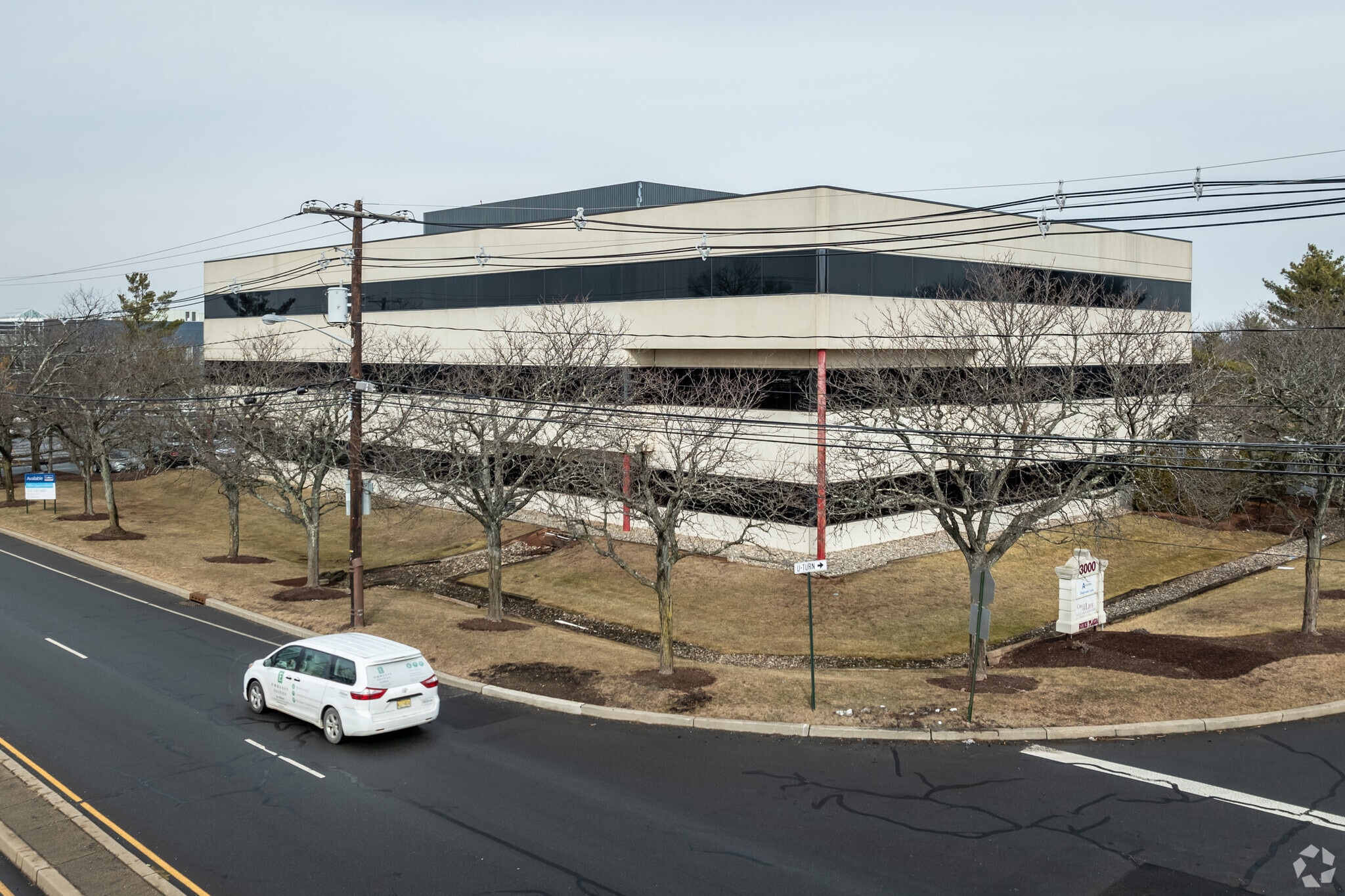 3000 Hadley Rd, South Plainfield, NJ à louer Photo de l’immeuble– Image 1 sur 16