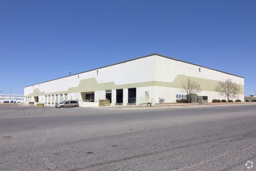 12295 Rojas Dr, El Paso, TX à louer - Photo principale – Image 1 sur 18