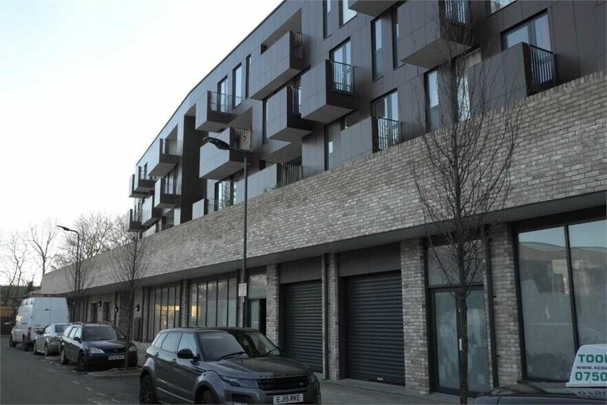 16-23 Westmoreland Rd, Londres à louer - Photo de l’immeuble – Image 2 sur 16