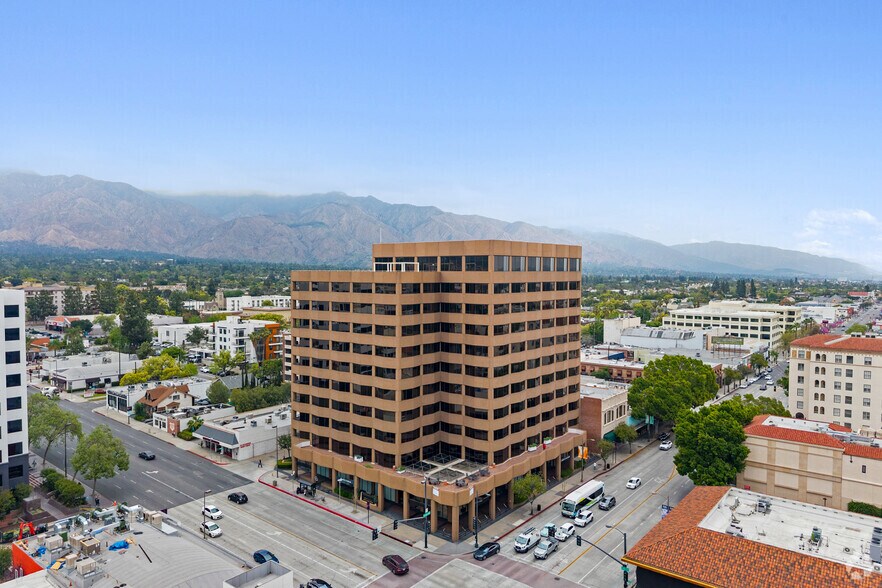 2 N Lake Ave, Pasadena, CA à louer - Aérien – Image 2 sur 7