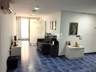Plus de détails pour Local commercial à vendre