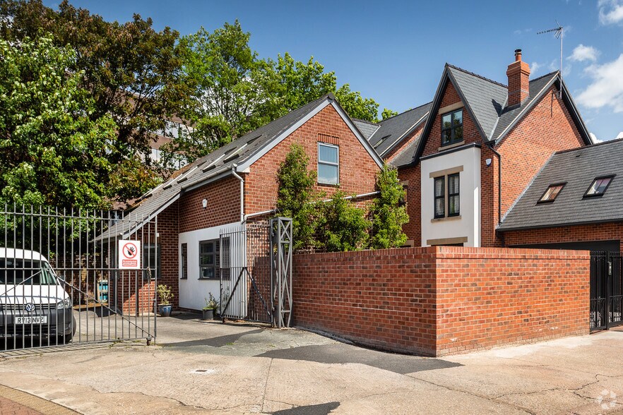 R/O 26 Church St, Altrincham à louer - Photo principale – Image 1 sur 1