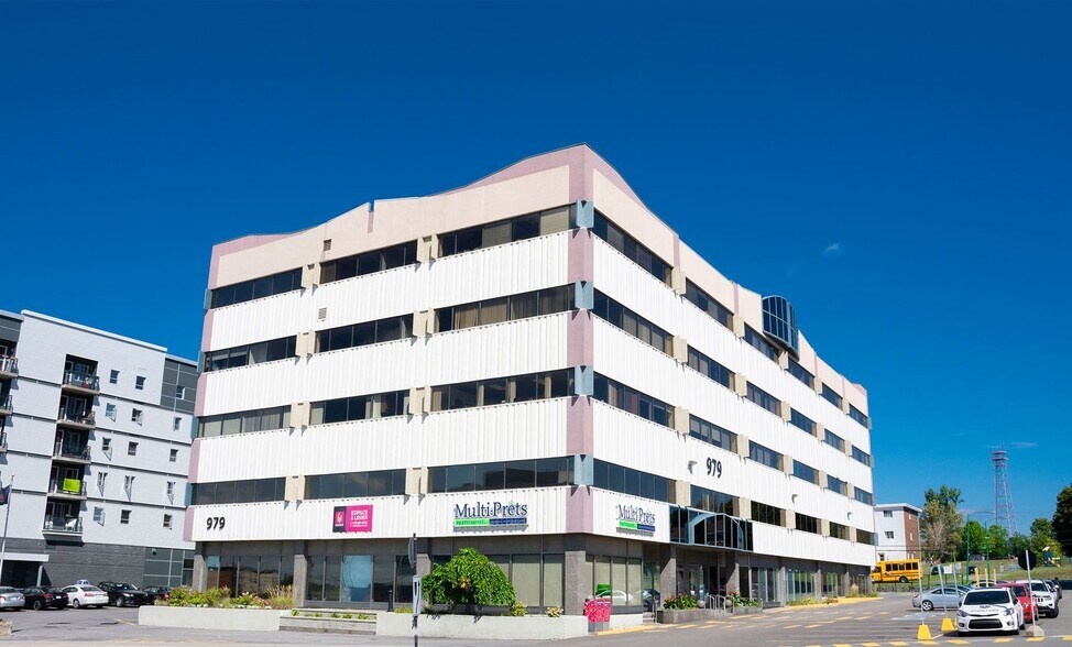 979 Av De Bourgogne, Québec, QC à louer - Photo de l’immeuble – Image 2 sur 16