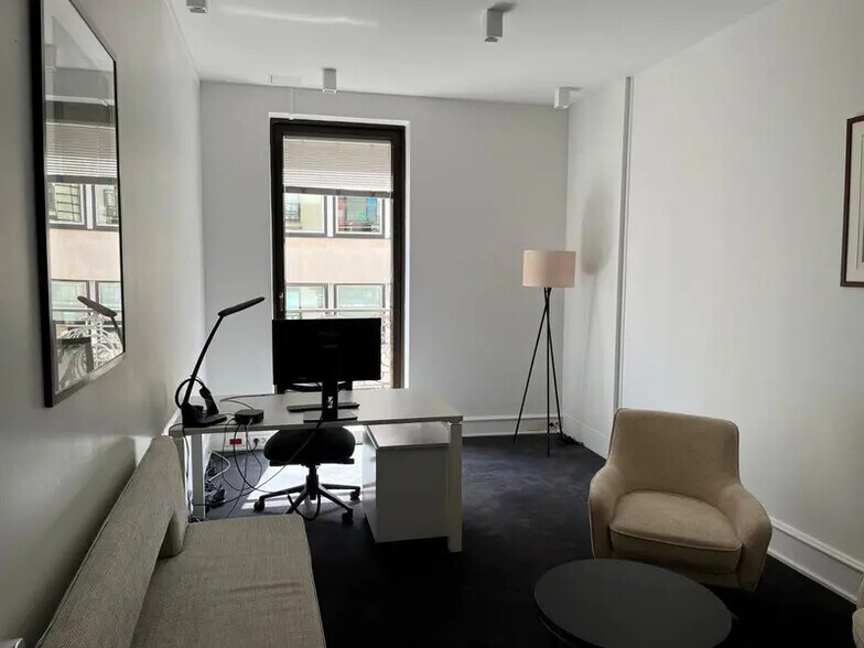40 Rue La Pérouse, Paris à louer - Photo intérieure – Image 1 sur 3