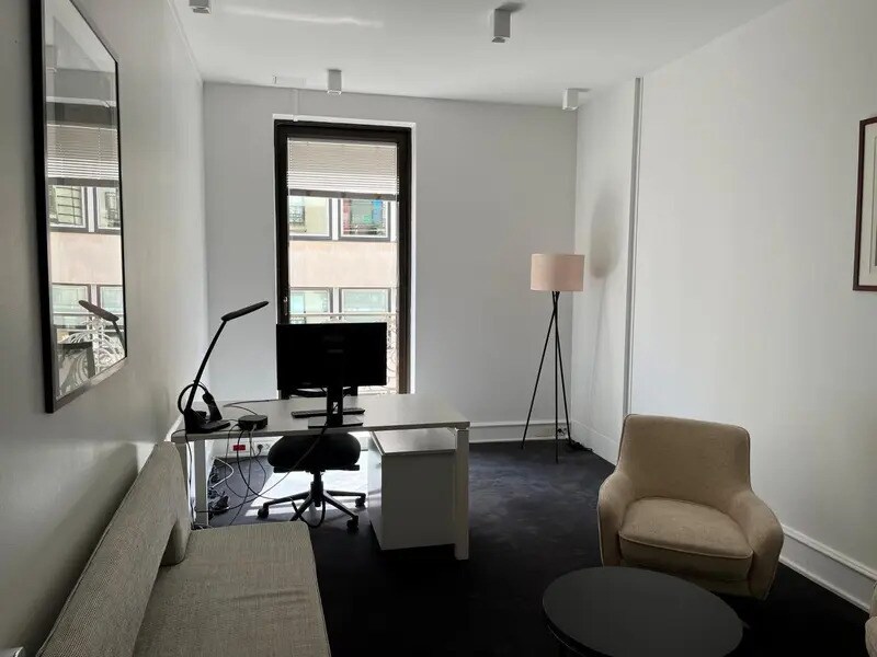 40 Rue La Pérouse, Paris à louer Photo intérieure– Image 1 sur 4