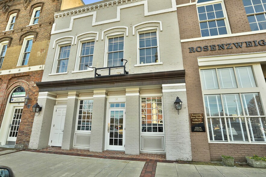 34 S Court Sq, Newnan, GA à louer - Photo de l’immeuble – Image 2 sur 3