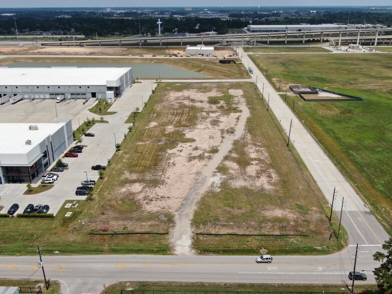 NWC Rocky & Boudreaux Rd, Tomball, TX à vendre - Aérien – Image 3 sur 4