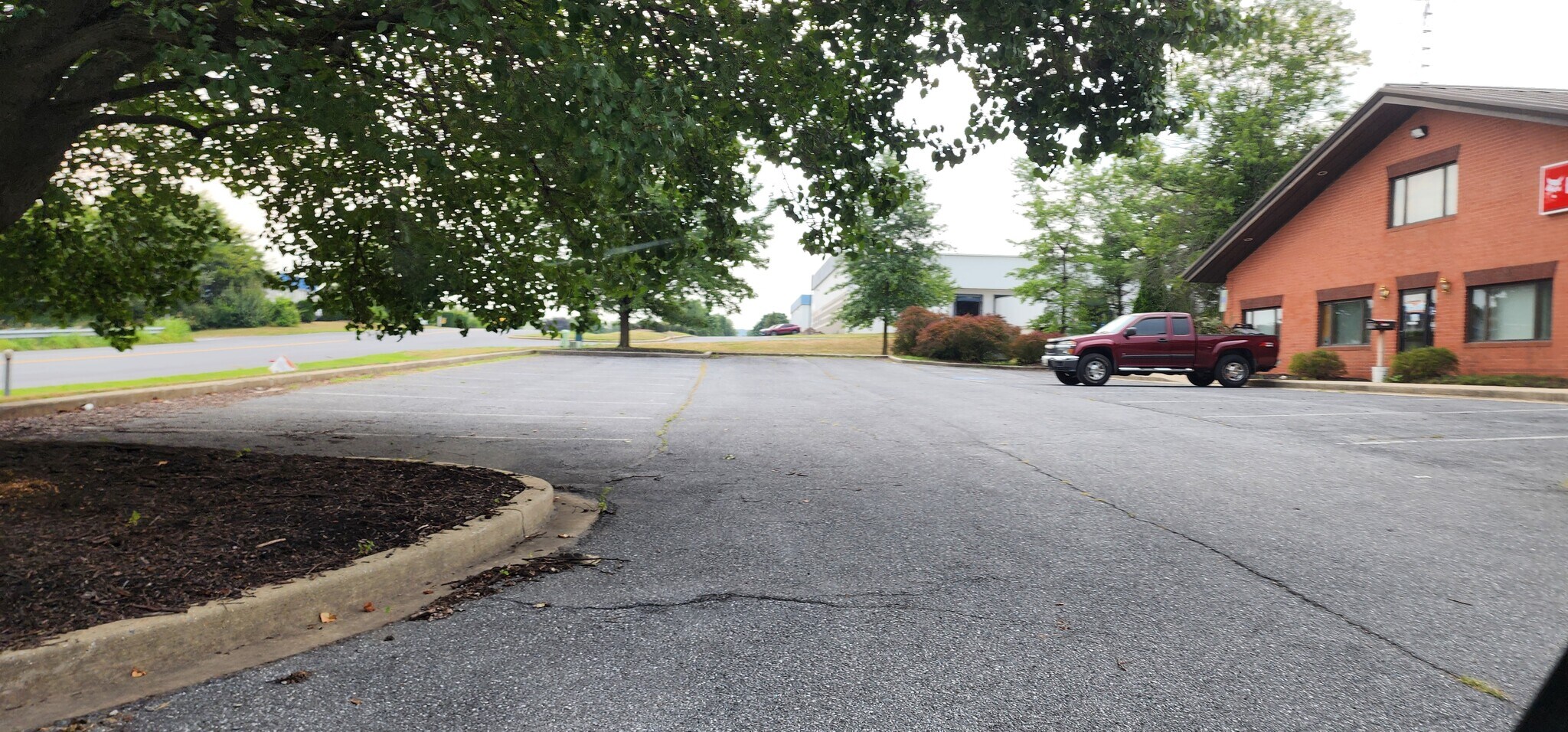 4619 Wedgewood Blvd, Frederick, MD à louer Photo principale– Image 1 sur 5