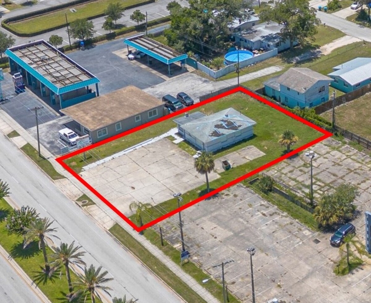 1522 Ridgewood Ave, Daytona Beach, FL à vendre Photo de l’immeuble– Image 1 sur 16