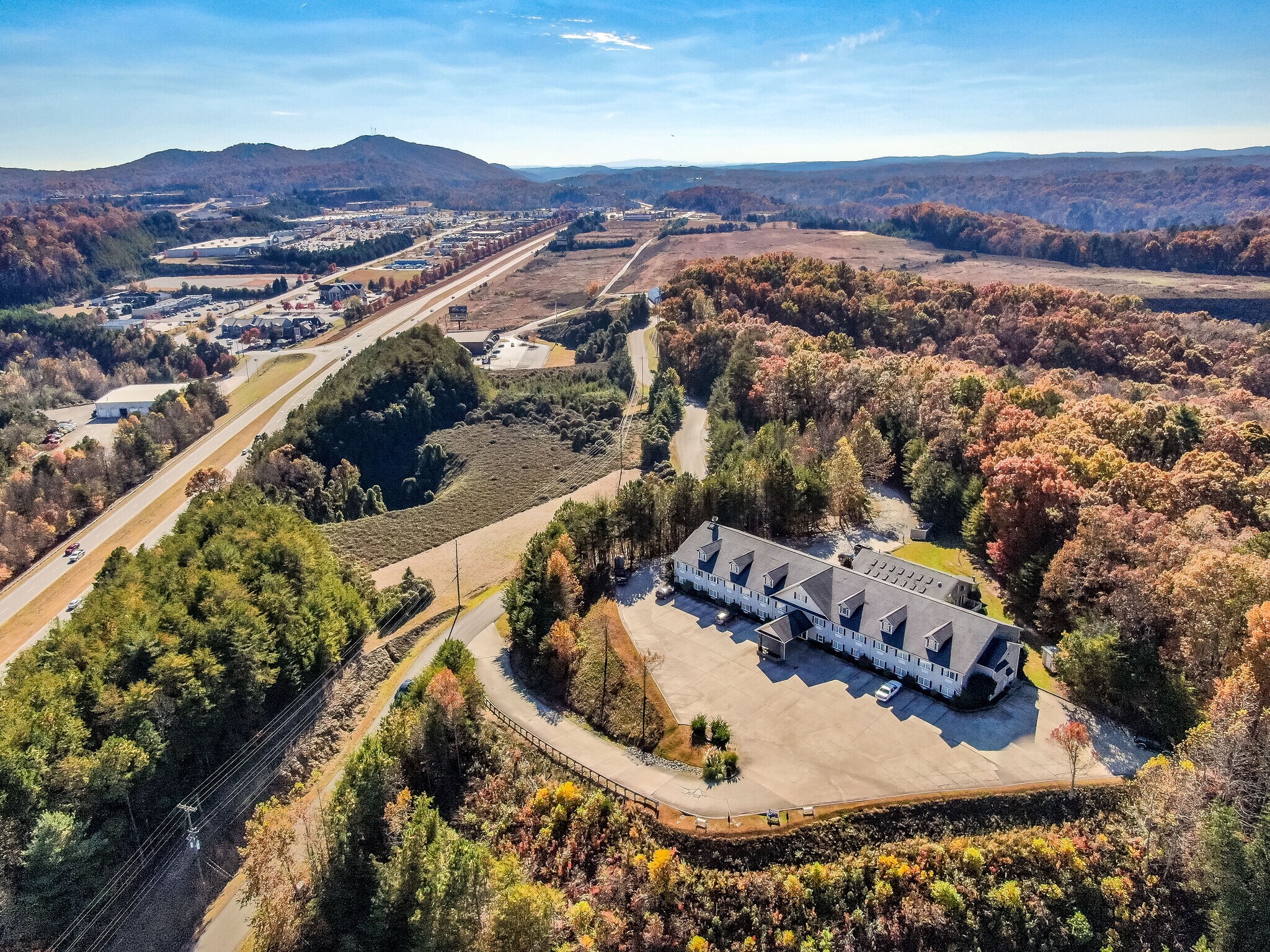 43 Coosawatee Drive, East Ellijay, GA à vendre Photo principale– Image 1 sur 38