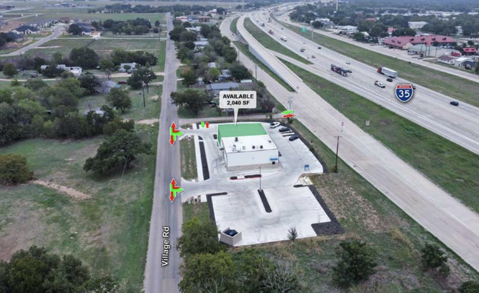247 Village Road, Salado, TX à louer - Photo de l’immeuble – Image 3 sur 6